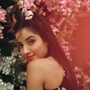 Meet your Posher, Kimberly